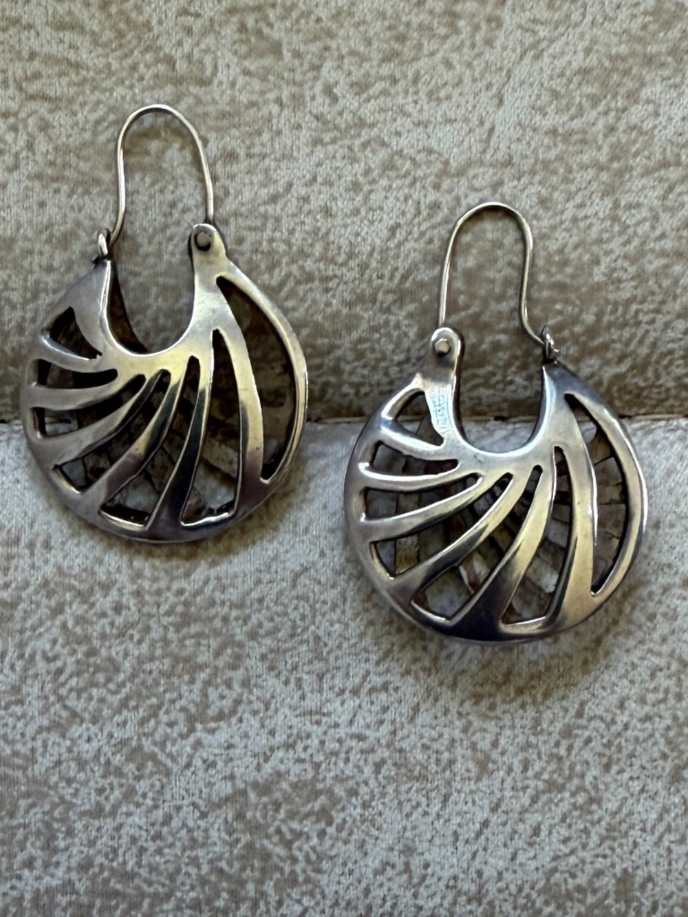 Vintage Bali Sterling Silver Cutout Hoop Earrings Fan Tribal 925 Bohemian 10g